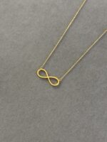 “قلادة مالانهاية" Infinity