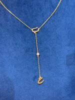 ✨ قلادة الحرفين بأسلوب أنيق وفخم ✨